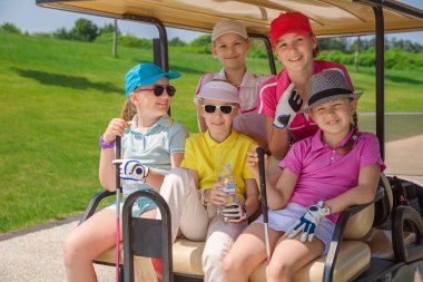 Çocuklar golf rekabet
