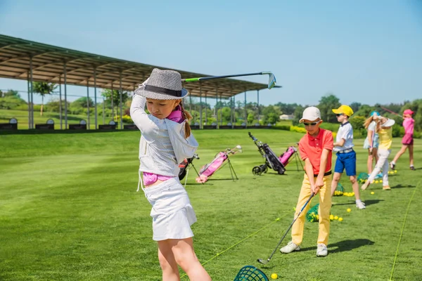 Escuela de verano golf — Foto de Stock