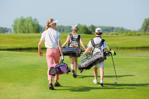 Enfants école de golf — Photo