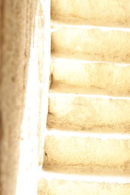 Beyaz ve kahverengi mermer dokusuna yakın.