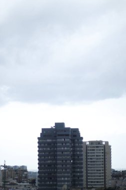 Şehrin modern binası