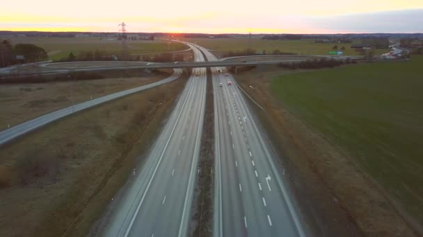 Vista Aérea Intersecção Auto Estrada Com Carros Trânsito Movimento — Vídeo de Stock