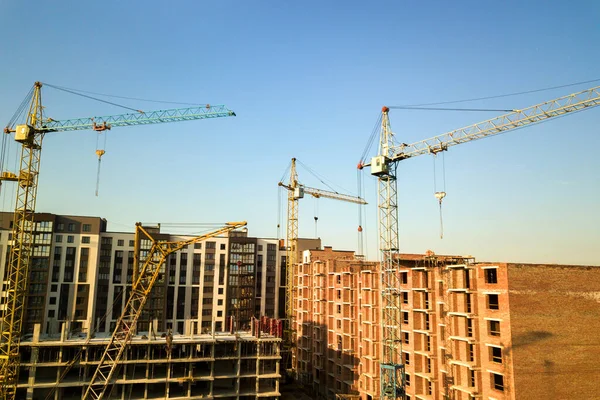 Edifícios Apartamentos Residenciais Vários Andares Construção Estrutura Concreto Tijolo Habitação — Fotografia de Stock