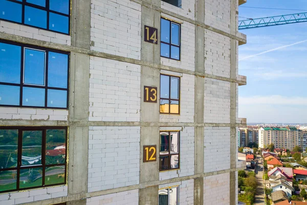 Вид Воздуха Высокий Жилой Дом Номерами Этажей Строящейся Стене Развитие — стоковое фото