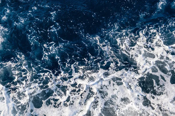 Вид Зверху Вниз Поверхню Морської Води Текстура Білих Хвиль Піни — стокове фото