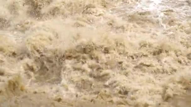 Eau Sale Rivière Boueuse Période Inondation Pendant Les Fortes Pluies — Video