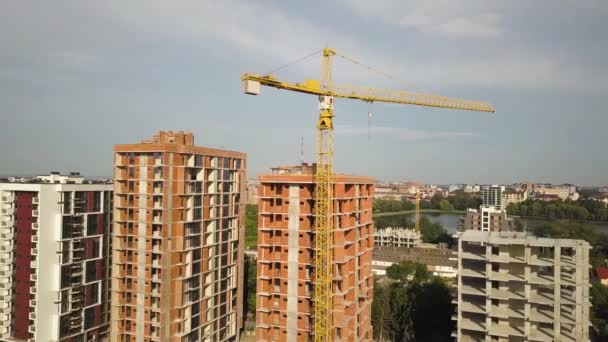 Vista Aérea Altos Edificios Apartamentos Residenciales Construcción Desarrollo Inmobiliario — Vídeo de stock