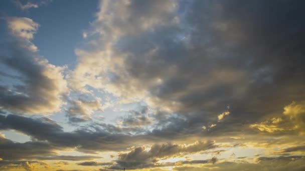 Λήξη Του Χρόνου Γρήγορα Κινούμενα Σύννεφα Σκούρο Μπλε Ουρανό Στο — Αρχείο Βίντεο