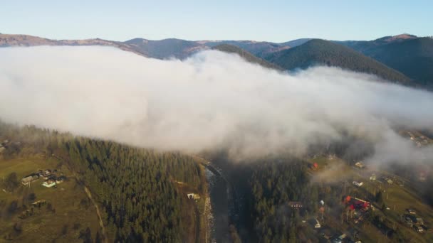 Vue Haut Paysage Animé Nuages Brumeux Couvrant Les Collines Montagne — Video