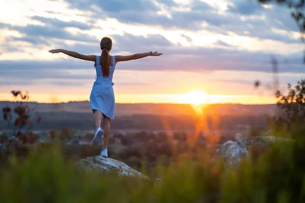 Young Woman Summer Dress Standing Outdoors Outstretched Arms Enjoying View — Stock Photo, Image