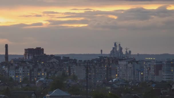 Dzień Nocy Timelapse Wysokich Budynków Mieszkalnych Dzielnicy Mieszkalnej Miasta Wysokich — Wideo stockowe