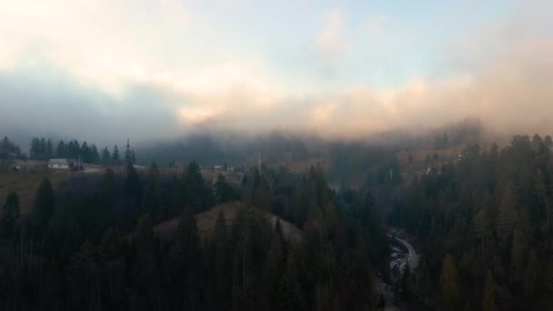 View Vibrant Landscape Foggy Clouds Covering Mountain Hills Village Houses — Stock Video