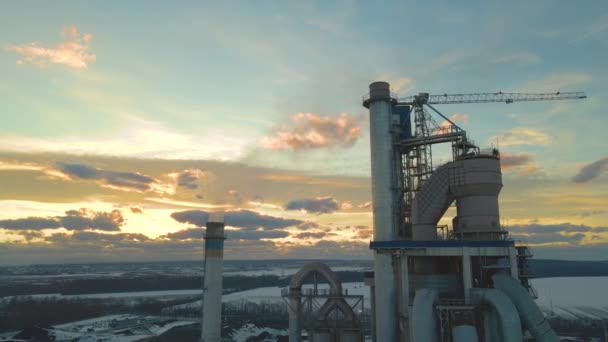 Vue Aérienne Tour Usine Ciment Avec Structure Béton Élevé Dans — Video