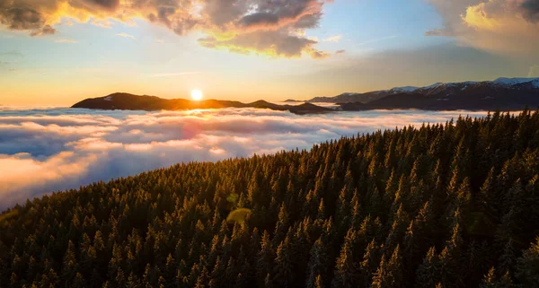 Vista Aérea Vibrante Salida Del Sol Sobre Las Colinas Montaña — Foto de Stock