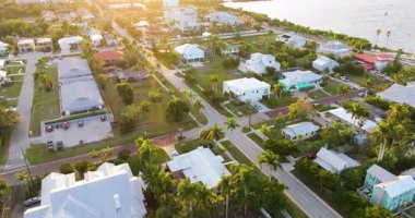 Punta Gorda, Florida. Şehrin sokakları ve tarihi binaları olan Amerikan güney mimarisi. ABD seyahat hedefi