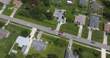 İlk müdahale ekipleri, sokak kenarına park etmiş ambulans ve itfaiye aracı ile özel mülke tıbbi yardım sağlayacak.