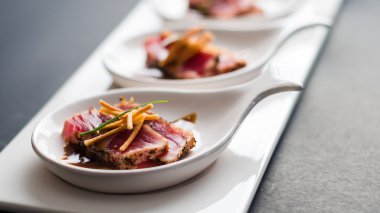 Ton balığı Tataki meze