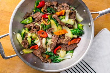 Sığır eti stir fry yukarıdan