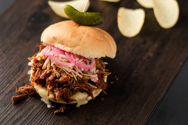 Pulled pork sandwich — Stock Photo, Image