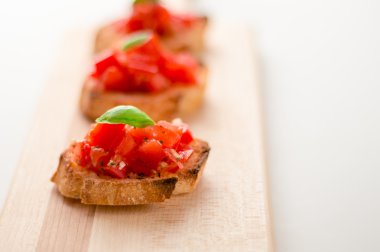 İtalyan domates bruschetta