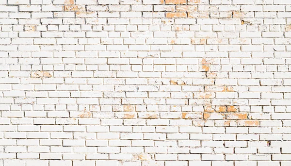 White old scuffed brick wall with cracks background — Fotografia de Stock