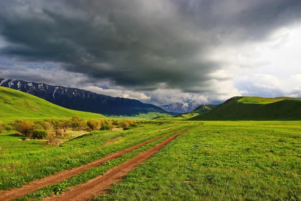 Деревня в горах — стоковое фото