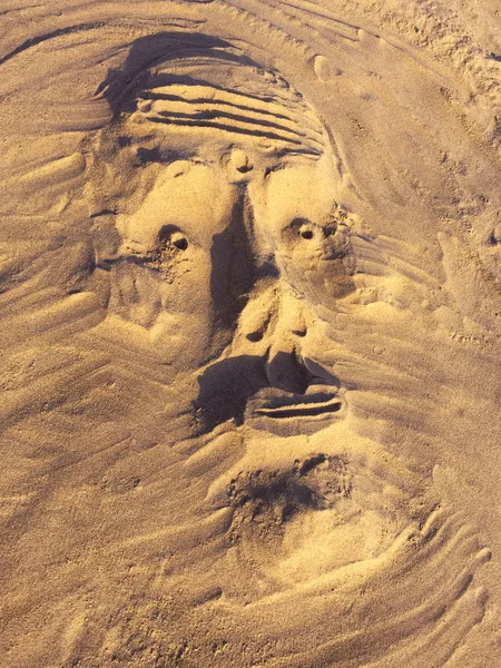 Máscara de escultura de areia em uma praia, Índia — Fotografia de Stock