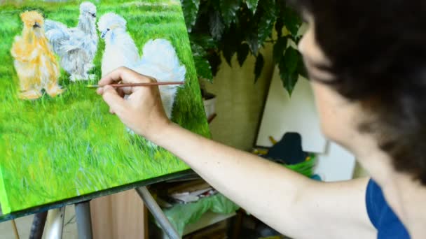 Artista pinta el paisaje con pájaros — Vídeos de Stock