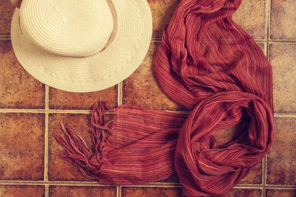 Straw hat, panama hat and scarf — Stock Photo, Image