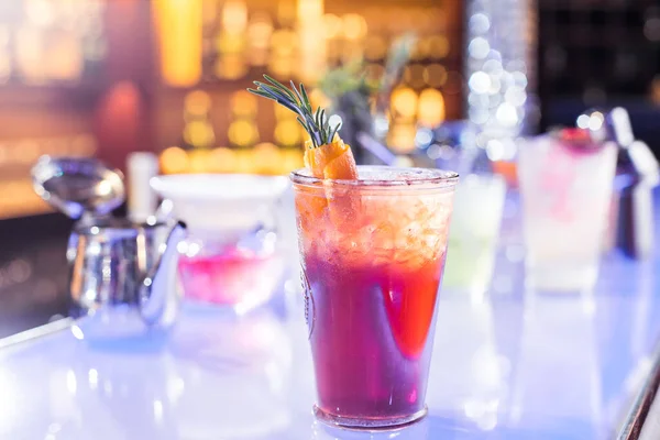 Barda Pembe Kokteyl — Stok fotoğraf
