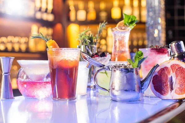 Uppsättning Cocktails Baren — Stockfoto