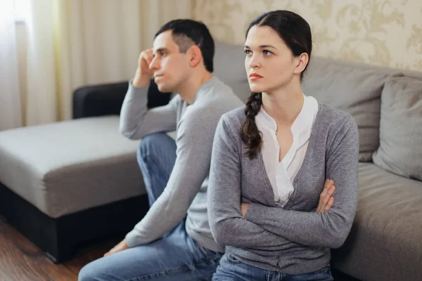 Husband Wife Speak Fight Offended Married Couple — Stock Photo, Image