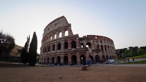 Rom, Italiaan - 17. April 2018: Colosseum in Rome, Italië — Stockvideo