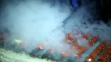 Barbekü grliling şiş kebap