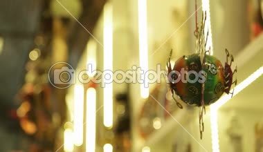 Izmir, Türkiye - Temmuz 2015: Süsleme Istanbul kapalı çarşı içinde