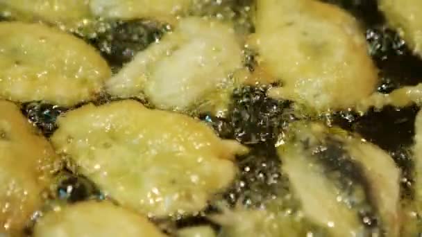 Fish in fry pan — Stock Footage Fish in fry pan Stock Footage