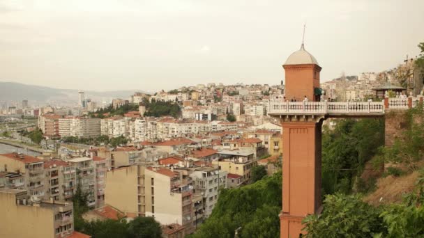 Vista general del centro de Izmir desde Asansor — Vídeos de Stock