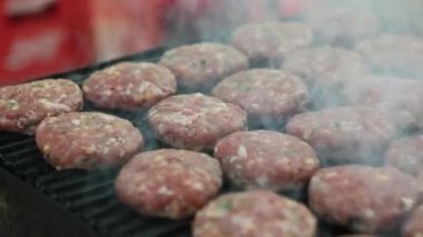 Barbekü grliling şiş köfte Kırcaali Türk Festivali - Bulgaristan