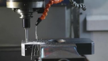 Metal işleme Cnc freze makinesi.