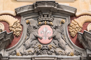 Lills'ın blazon heykeli