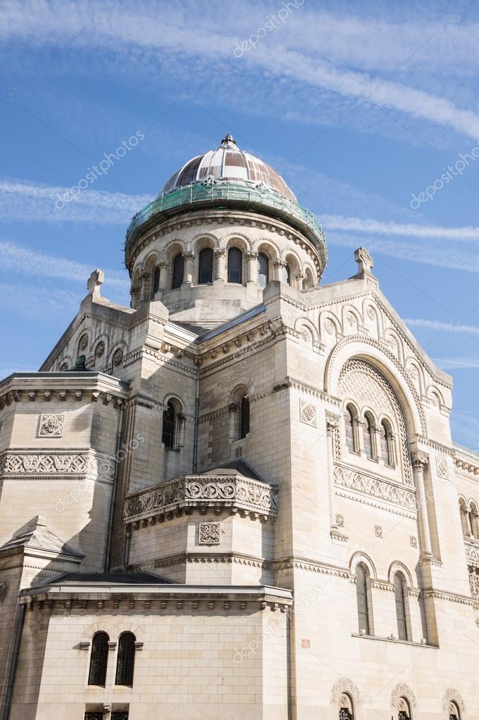 Pintoresca vista de la basílica de San Martín 2022