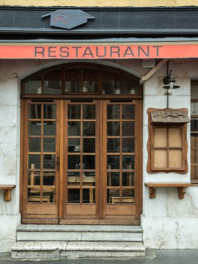 Eski Restoran açık