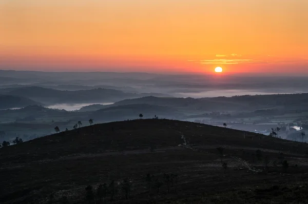 Sunrise over the hills — Stock Photo, Image