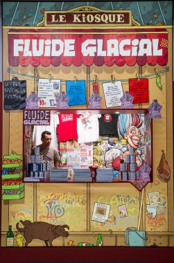 Çizgi roman dükkanı iz