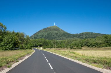 Volkan Puy de dome giden yol