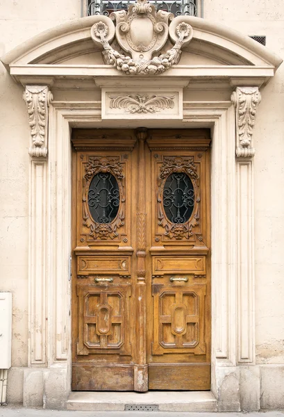 Porta de madeira marrom velho — Fotografia de Stock