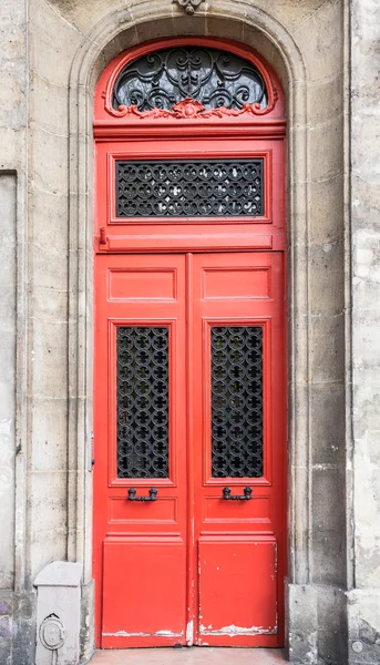 Porta vermelha velha — Fotografia de Stock