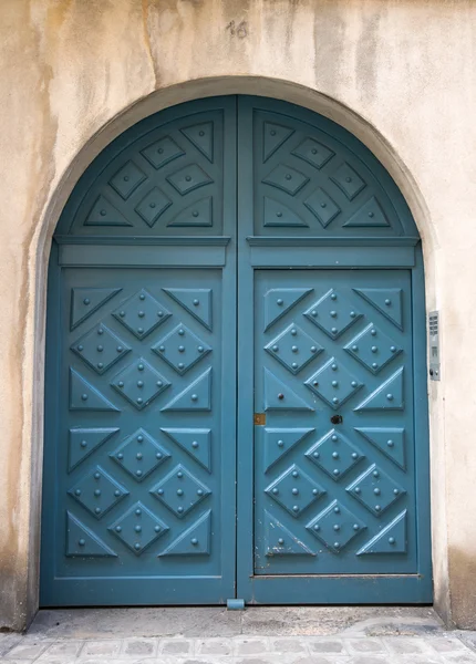 Vieille porte en bois bleu — Photo