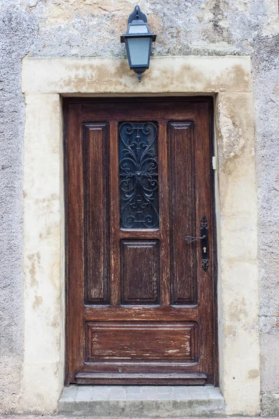 Vieille porte en bois brun — Photo