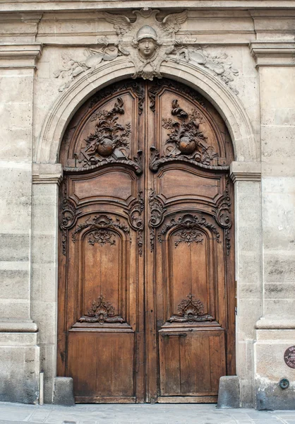 Ancienne porte décorative en bois — Photo